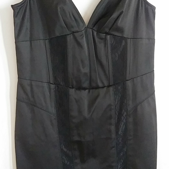 🆕Bodycon Satin Mini - Picture 3 of 6